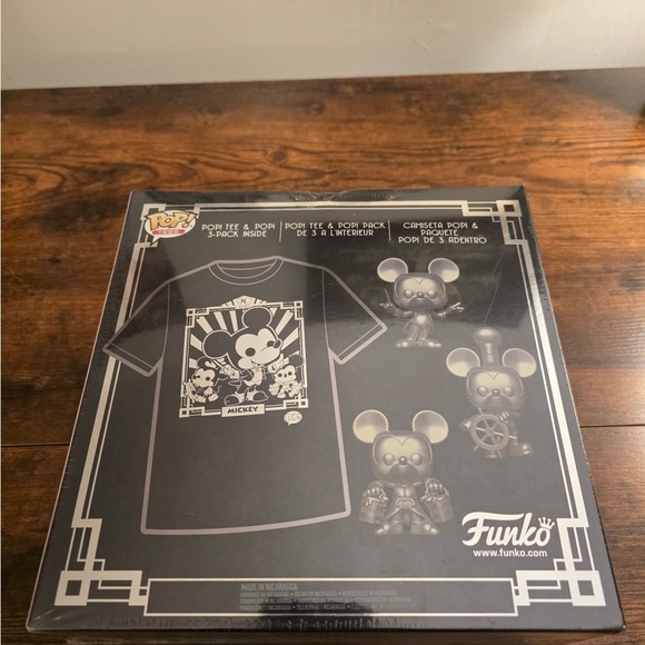 Funko Mickey The True Original 90 years 3 piece Mystery Box Large T Shirt Disney - Picture 3 of 5